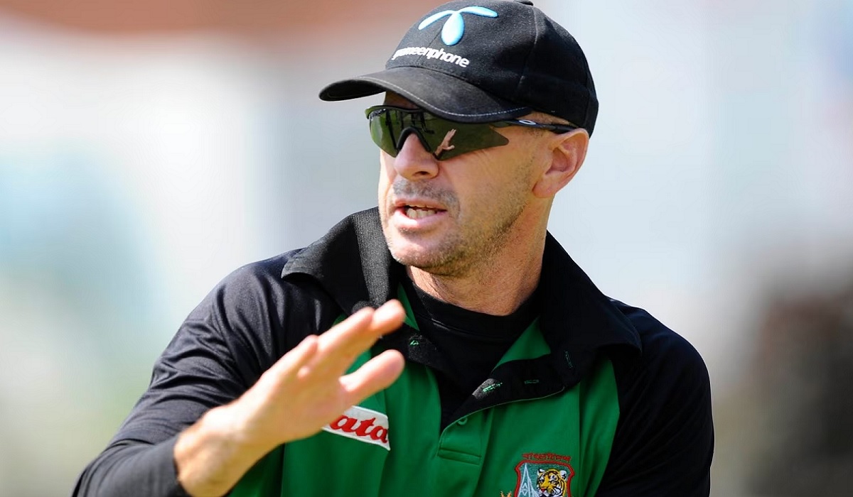 জাতীয় দলের সাথে আর কাজ করবেন না জেমি সিডন্স