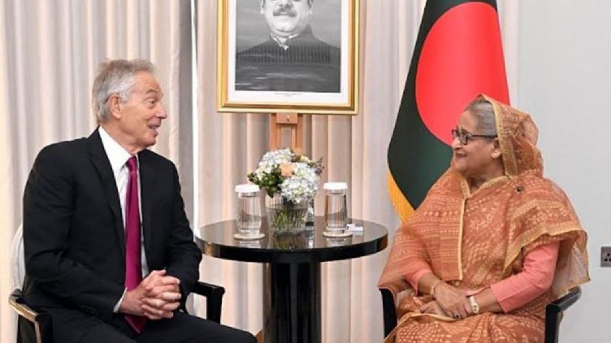 বাংলাদেশের অর্থনৈতিক অগ্রগতির প্রশংসা করলেন টনি ব্লেয়ার