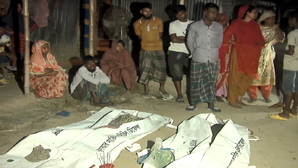 বগুড়ায় পৃথক সড়ক দুর্ঘটনায় ৫ জনের মৃত্যু