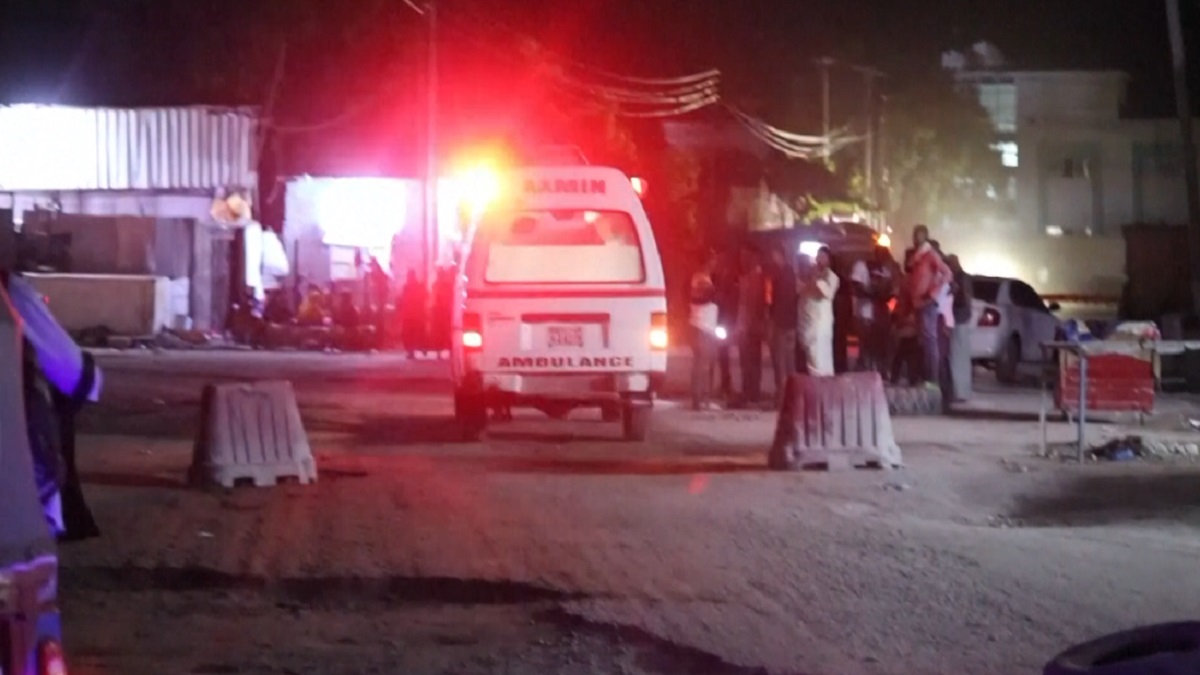 সোমালিয়ায় পাঁচ তারকা হোটেলের অতিথিদের জিম্মি করেছে আল-শাবাব জঙ্গিরা, আহত ৭