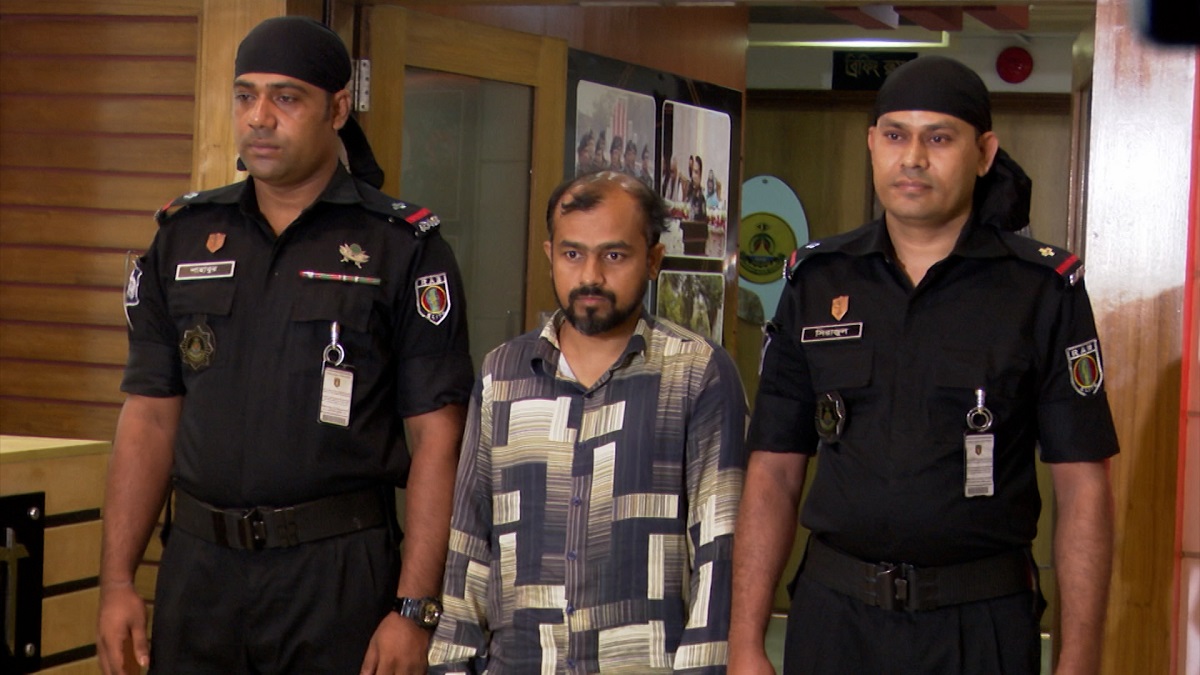রাজধানী থেকে সিরিজ বোমা হামলার আসামি গ্রেফতার