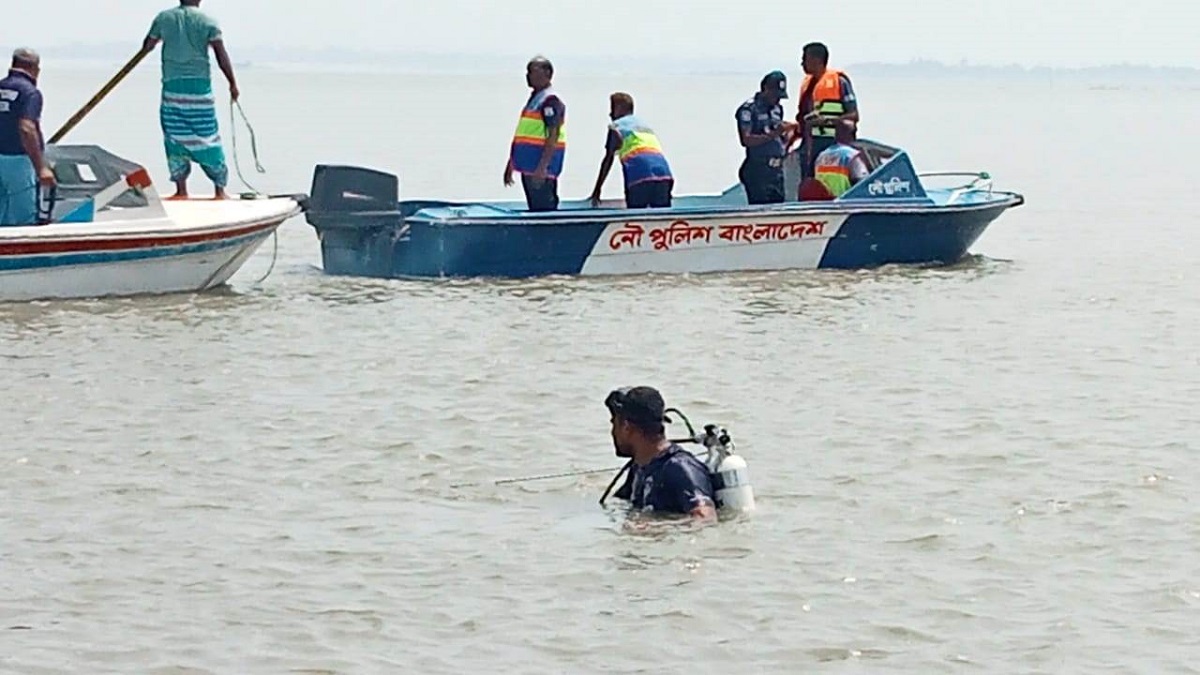 পদ্মায় গোসল করতে নেমে নিখোঁজ দুই বিশ্ববিদ্যালয় শিক্ষার্থী, ১ জনের লাশ উদ্ধার