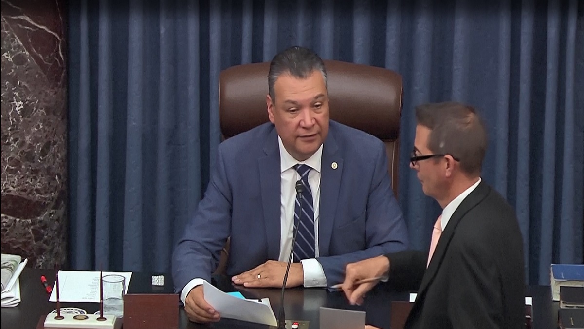 ঋণের সর্বোচ্চ সীমা বাড়াতে মার্কিন সিনেটে বিল পাস