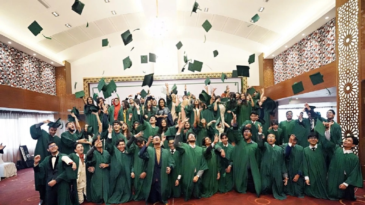 আগা খান স্কুল ঢাকার ‘ক্লাস অব ২০২৩’ উদযাপন