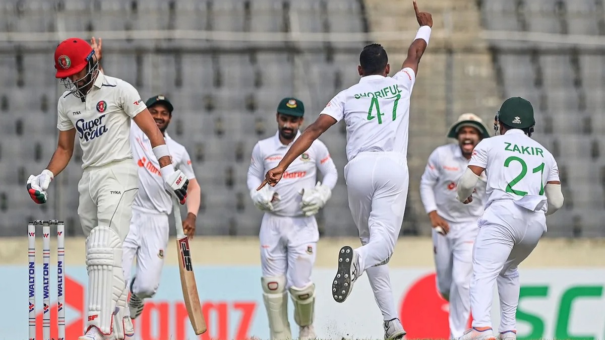 ৬১৭ রানে পিছিয়ে আফগানিস্তান, জয়ের সুবাস পাচ্ছে বাংলাদেশ