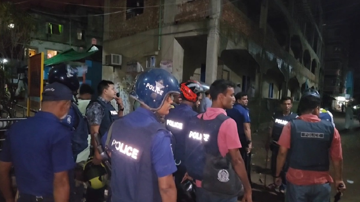 ব্রাহ্মণবাড়িয়ায় ছাত্রদলের দু’গ্রুপের সংঘর্ষ, ককটেল বিস্ফোরণ