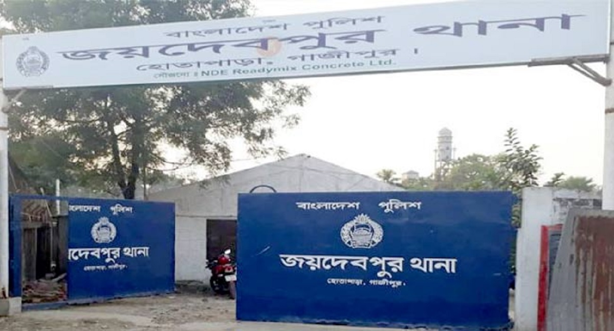 গাজীপুরে নানি-নাতনির শরীরে পেট্রোল ঢেলে আগুন