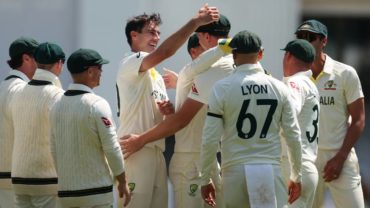 ২৯৬ রানে থামলো ভারত; ১৭৩ রানে এগিয়ে অস্ট্রেলিয়া
