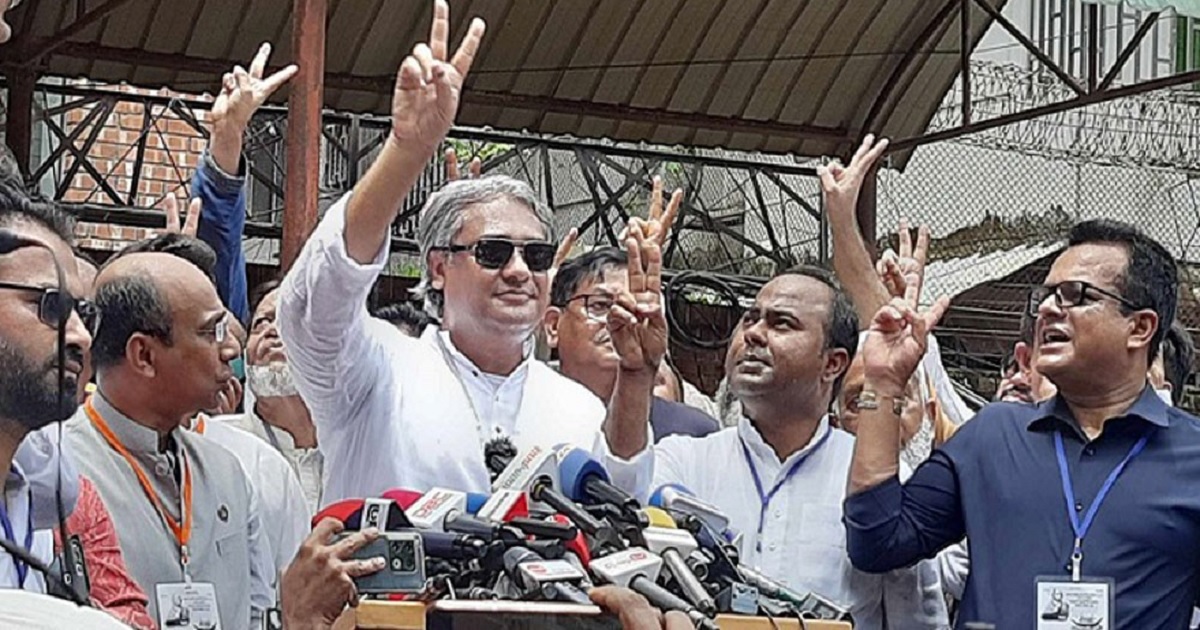 ঢাকা-১৭ আসনের উপনির্বাচনে জয় পেলেন নৌকার প্রার্থী আরাফাত