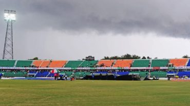 চট্টগ্রামে বৃষ্টি থেমেছে; কমছে না ওভার