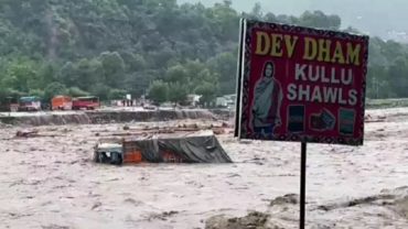 বৃষ্টি-বন্যা-ভূমিধসে বিপর্যস্ত ভারত; উত্তরাঞ্চলে ৩৭ জনের মৃত্যু