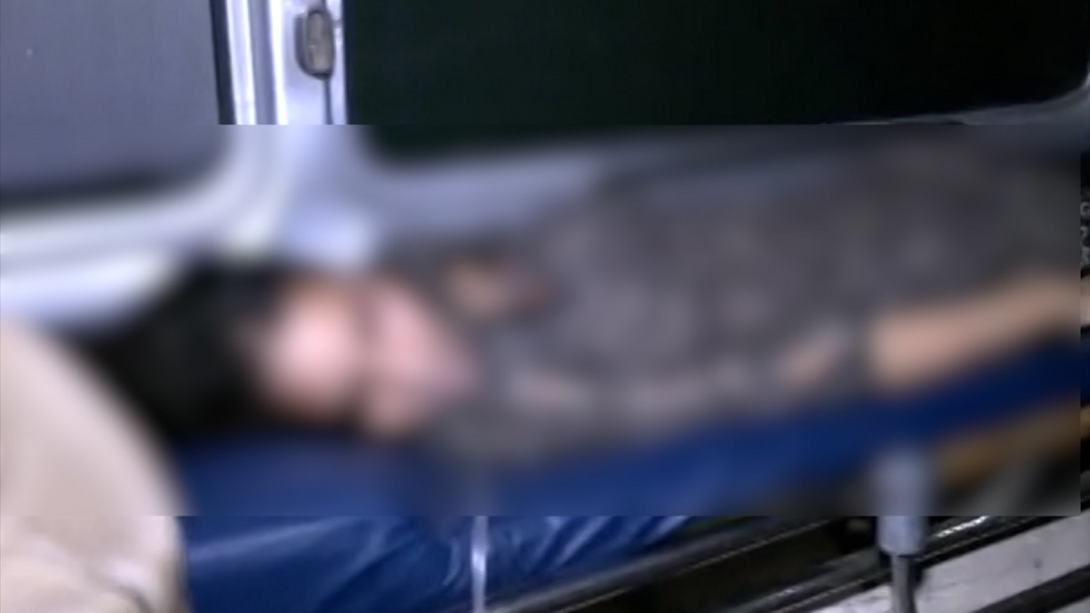 মাকে পুলিশি নির্যাতনের প্রতিবাদে কিশোরীর আত্মহত্যার অভিযোগ