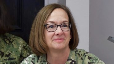 যুক্তরাষ্ট্রের ইতিহাসে প্রথম নৌবাহিনীর প্রধান হিসেবে মনোনয়ন পাচ্ছেন কোনো নারী