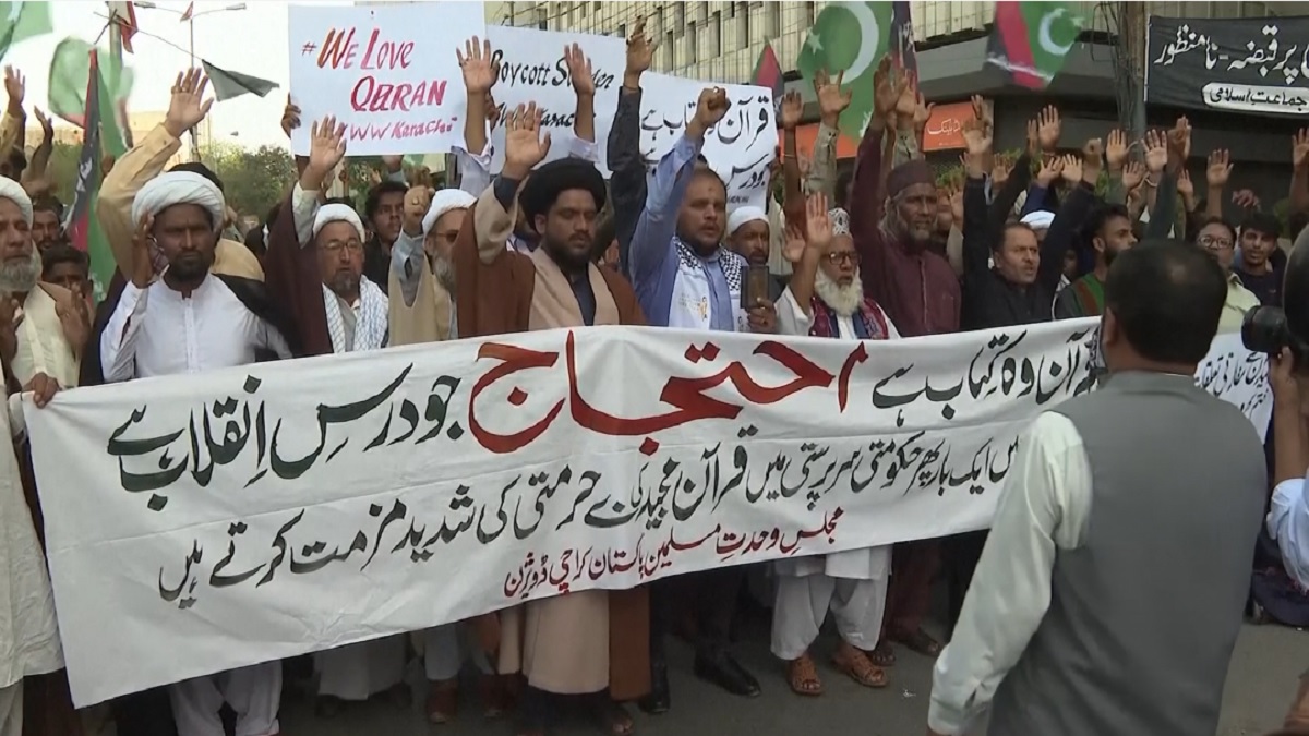 কোরআন পোড়ানোর ৬ দিন পর নিন্দা জানালো সুইডেন