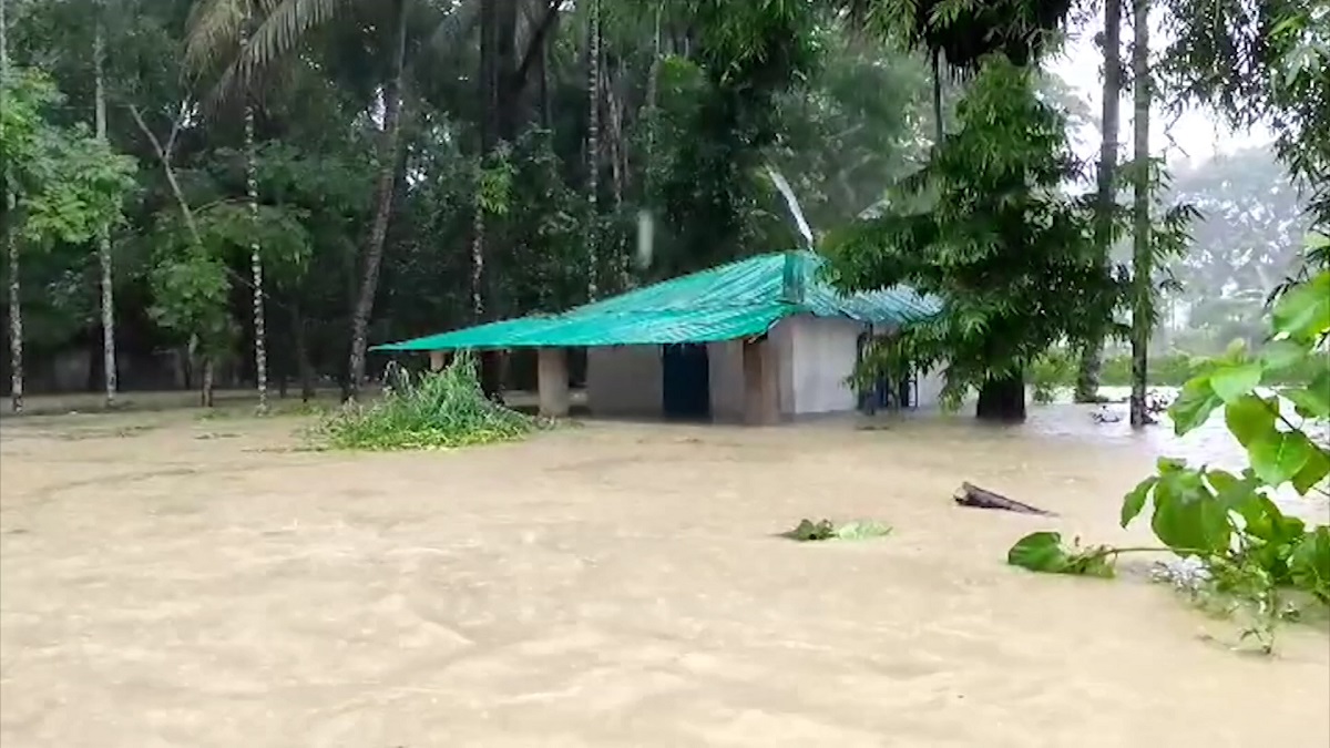 কক্সবাজার ও পার্বত্য চট্টগ্রামে প্লাবন পরিস্থিতির আরও অবনতি