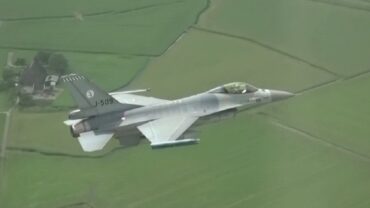 ইউক্রেনকে ১৯টি এফ-সিক্সটিন ফাইটার জেট দিচ্ছে ডেনমার্ক