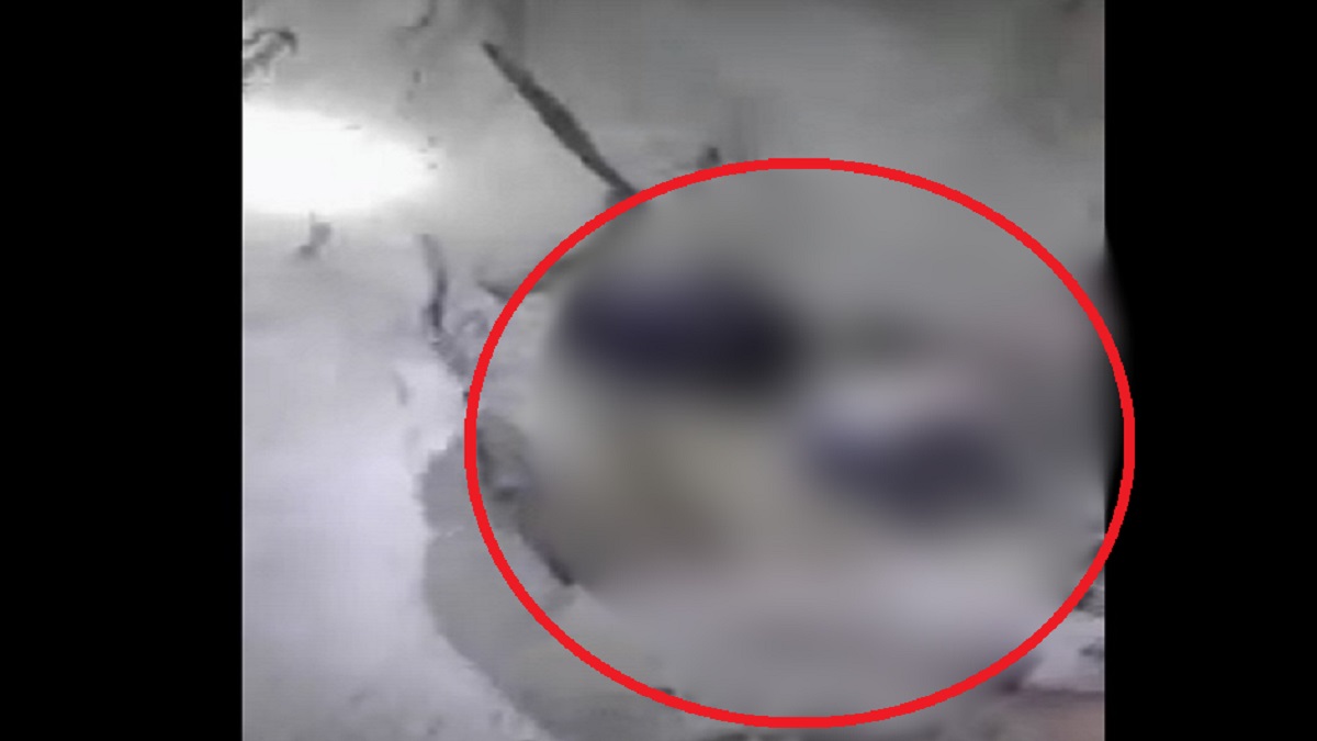 পাবনার ঈশ্বরদীতে বালু চাপায় দুই শিশুর মৃত্যু