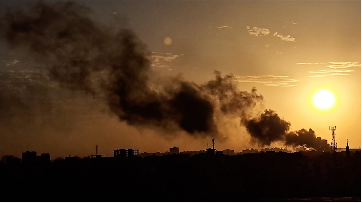 সুদানে সেনাবাহিনী ও আধাসামরিক বাহিনীর মধ্যে সংঘর্ষ