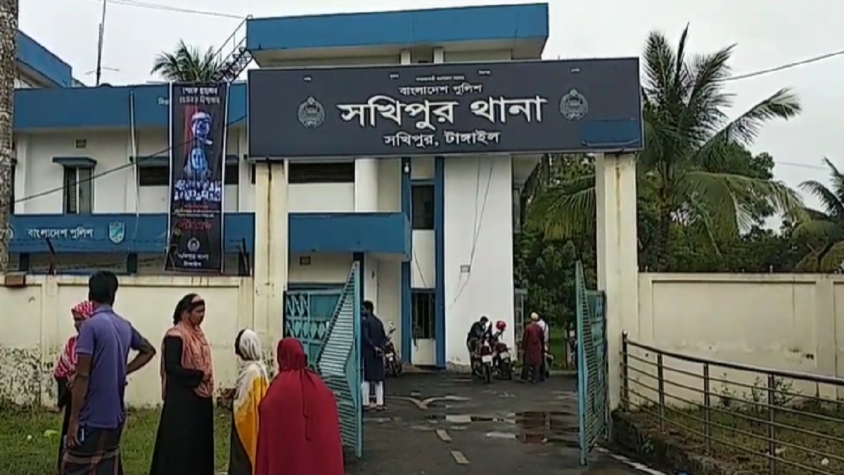 সখিপুরে স্বামীকে আটকে রেখে গৃহবধূকে সংঘবদ্ধ ধর্ষণের অভিযোগ, আটক ৬