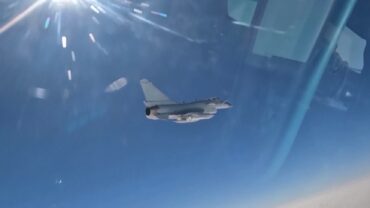 চীনা যুদ্ধবিমান ঠেকাতে আকাশ প্রতিরক্ষা বাড়ালো তাইওয়ান