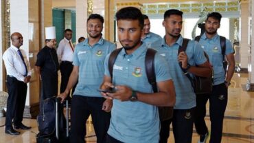 শ্রীলঙ্কা ছেড়ে পাকিস্তানের পথে সাকিবরা