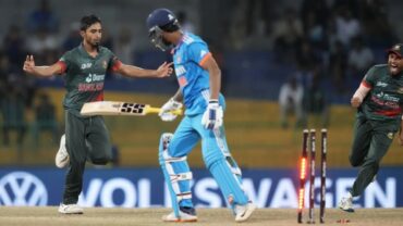 রোহিত-তিলককে ফিরিয়ে অভিষেক রাঙাচ্ছেন সাকিব