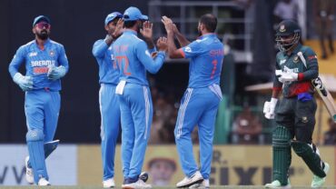 ৩ উইকেট হারিয়ে ব্যাটিং বিপর্যয়ে বাংলাদেশ