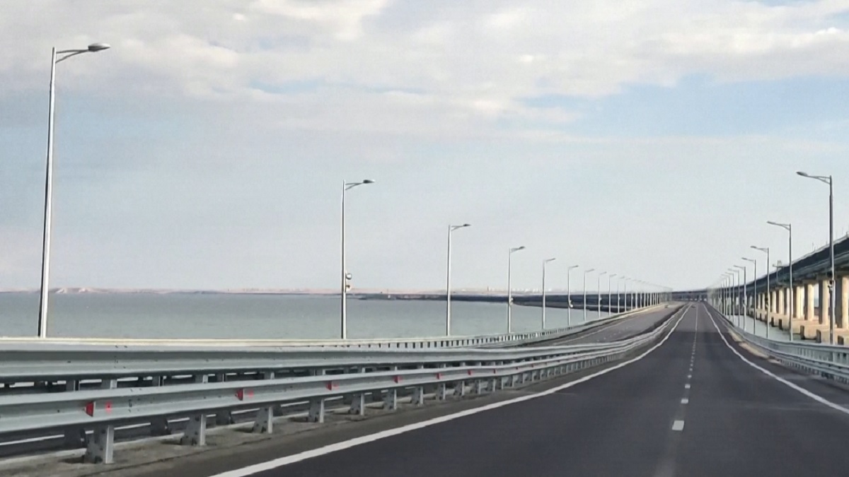 সংস্কারের পর খুলে দেয়া হলো ক্রাইমিয়া সেতুর একাংশ