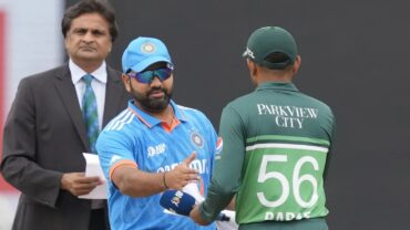 টস জিতে ব্যাটিংয়ে ভারত