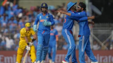 জাদেজার স্পিন বিষে পুড়ছে অস্ট্রেলিয়া