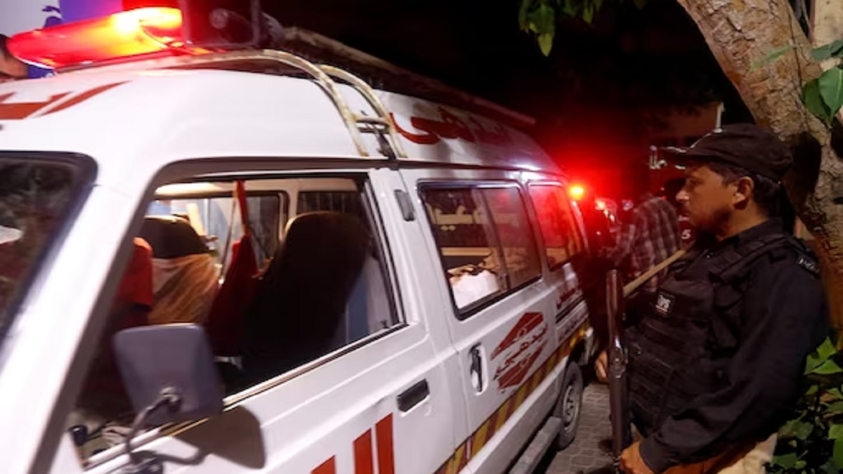 পাকিস্তানে কিডনি পাচারকারী চক্রের আট সদস্য গ্রেফতার, সহযোগী ছিলেন মোটর মেকানিক