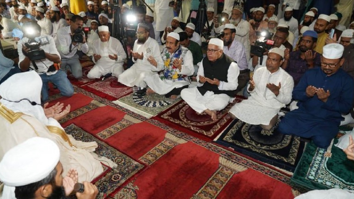 ফিলিস্তিনিদের জন্য সারাদেশের মসজিদে দোয়া