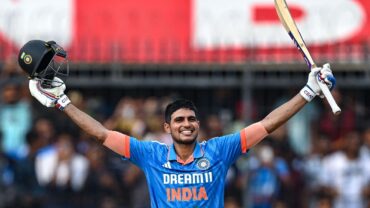বাবরকে হটিয়ে সিংহাসন নিজের করে নিলেন গিল