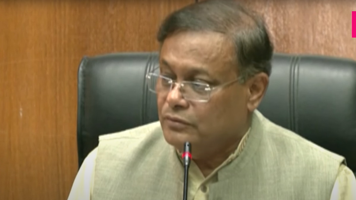 অবরোধ কেউ মানছে না, তারপরও লজ্জা হয় না: তথ্যমন্ত্রী