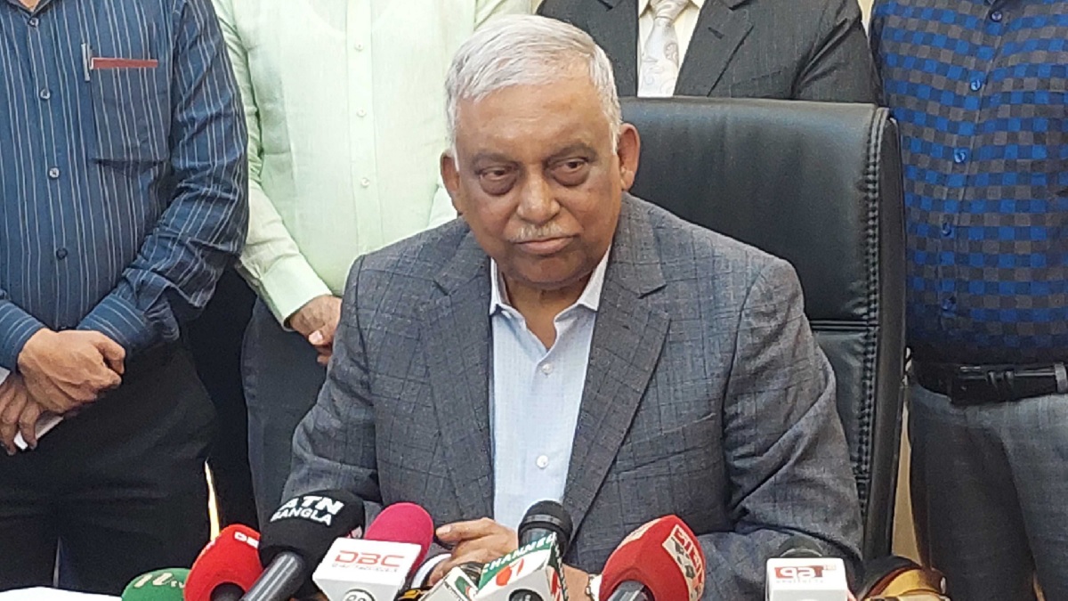 বিএনপির কথায় মানুষের আস্থা নেই, জনগণ নির্বাচন উৎসবে ব্যস্ত: স্বরাষ্ট্রমন্ত্রী