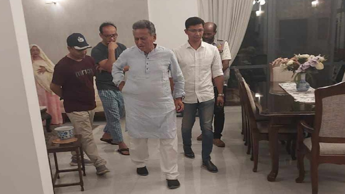 আমীর খসরুর ১০ দিনের রিমান্ড চায় পুলিশ