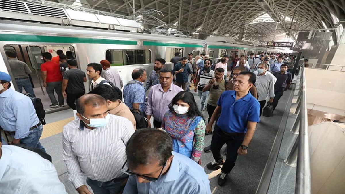 মেট্রোরেলের উত্তরা-মতিঝিল অংশে যাত্রী চলাচল শুরু