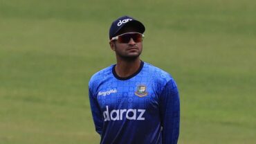 পিএসএলে প্লাটিনাম ক্যাটাগরিতে সাকিব