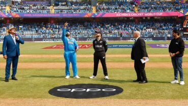 ‘ফাইনালের টিকিট নিশ্চিতে’র লড়াইয়ে টস জিতে ব্যাটিংয়ের সিদ্ধান্ত ভারতের
