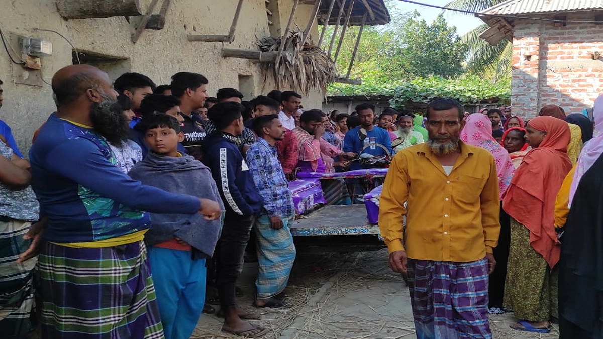 জয়পুরহাটে বৃদ্ধকে ছুরিকাঘাতে হত্যা, সন্দেহের তীর ২ ছেলের দিকে