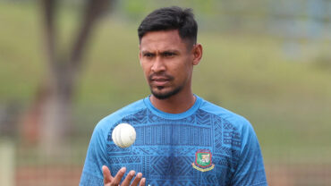 ইনজুরিতে পাকিস্তান সিরিজ শেষ মোস্তাফিজের