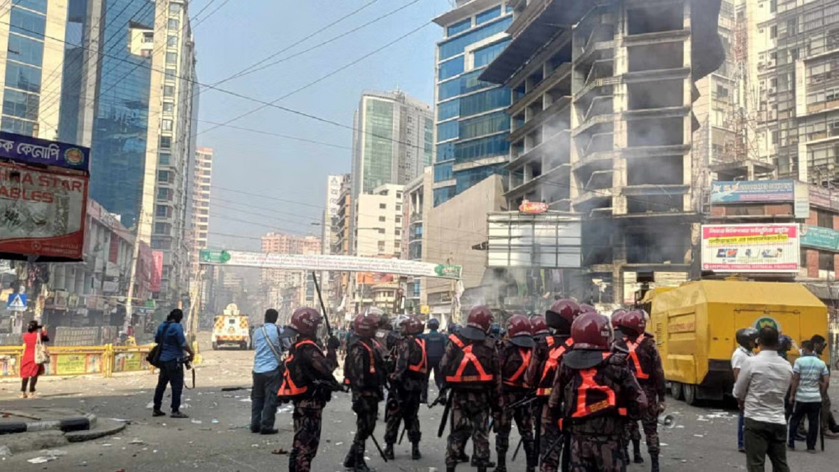 সাম্প্রতিক সহিংসতার প্রতিবাদ জানিয়ে ৯১ বিশিষ্ট নাগরিকের বিবৃতি