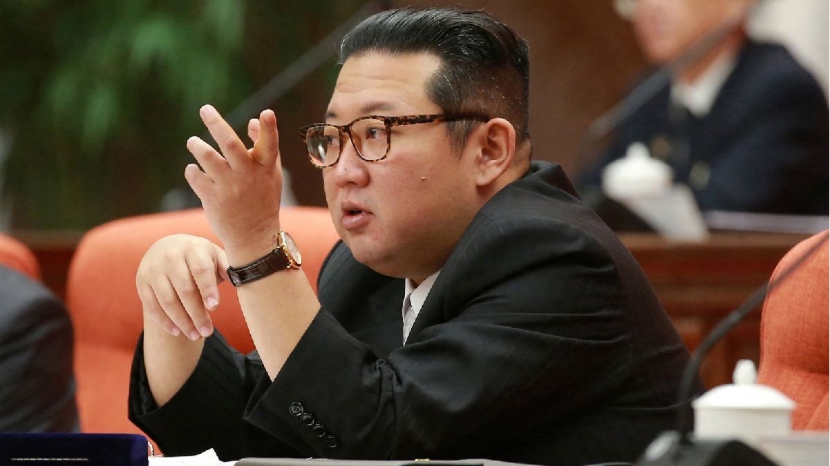 শত্রু মোকাবেলায় সামরিক বাহিনীকে প্রস্তুত থাকার নির্দেশ কিমের