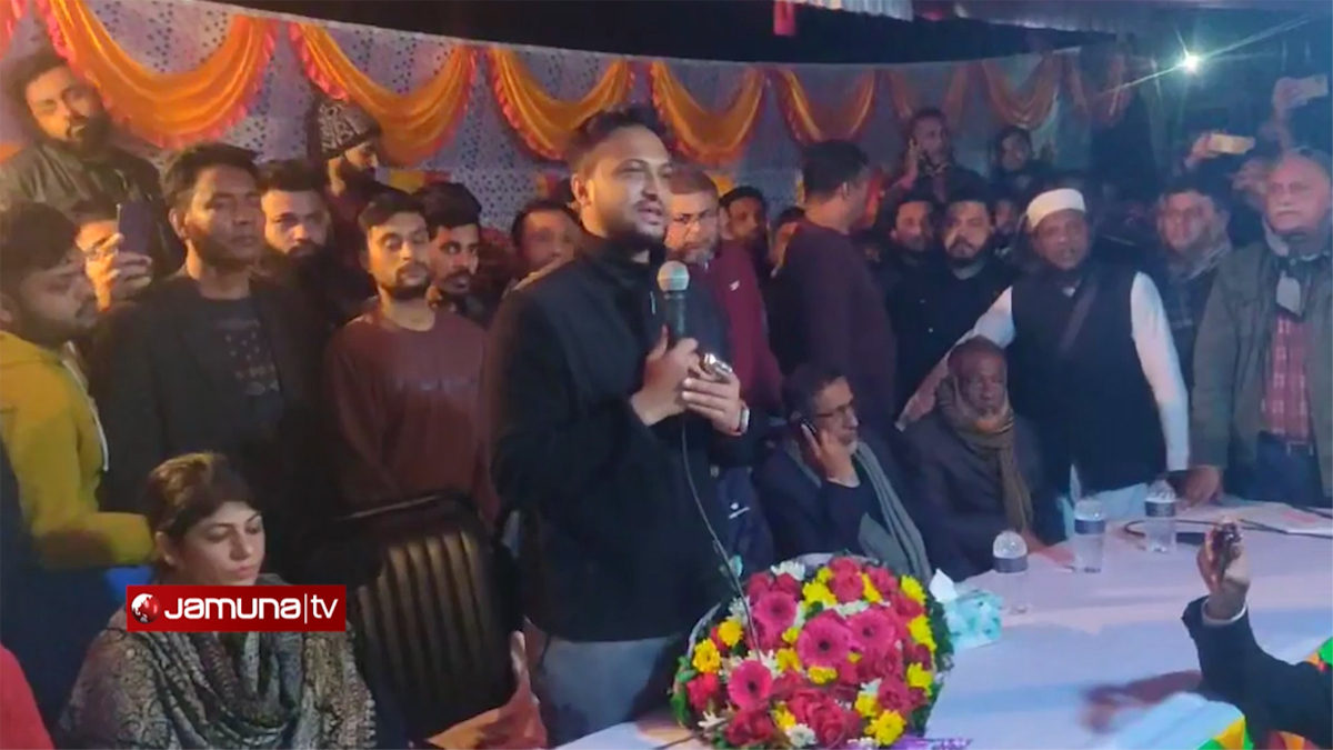‘সব জায়গায় মোটামুটি পারদর্শী হলেও বক্তব্যে দুর্বল আমি’
