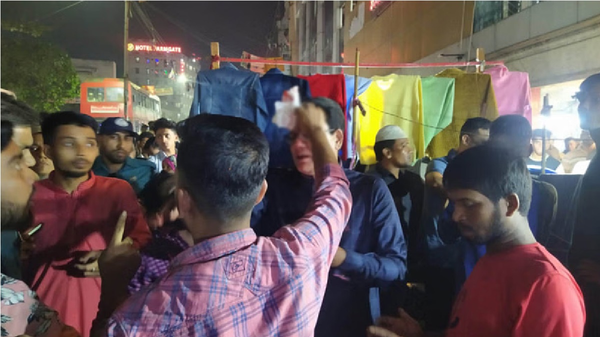 ফার্মগেটে ককটেল বিস্ফোরণ, আহত ২