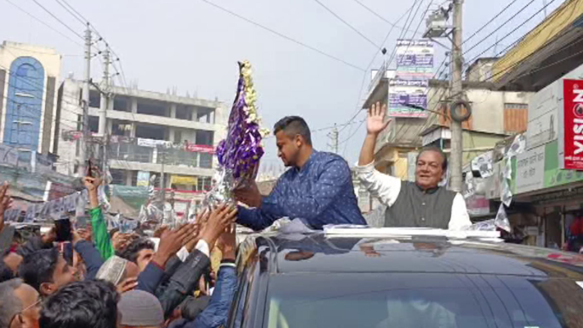 ফরিদপুর ৩: শামীমের নৌকার প্রচারণায় সাকিব