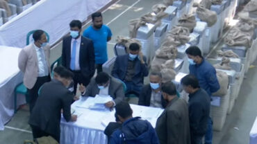 দেশজুড়ে চলছে নির্বাচনী সরঞ্জাম বিতরণ