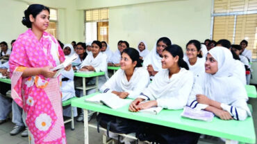 সিদ্ধান্ত পাল্টালো মাউশি, তাপমাত্রা ১০ এর নিচে হলেই মাধ্যমিক-প্রাথমিক স্কুল বন্ধ