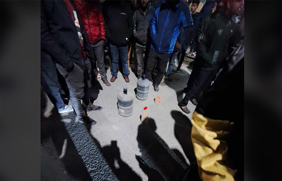 কুমিল্লায় ককটেল বিস্ফোরণের ঘটনায় ছাত্রদলের যুগ্ম আহ্বায়কসহ আটক ৩