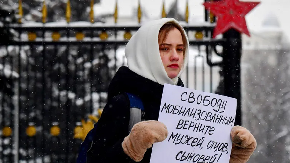 সামরিক সহায়তা অব্যাহত থাকলে রাশিয়াকে পরাজিত করা সম্ভব: ইউক্রেন